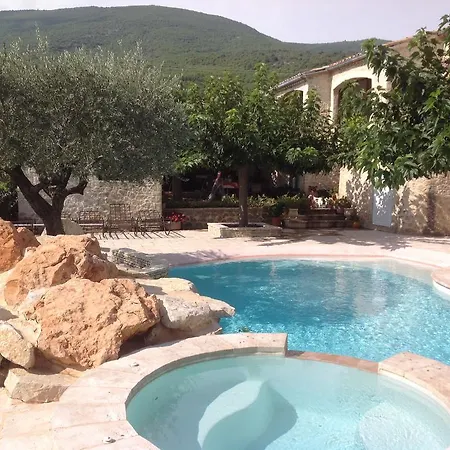 Les Niailles Hébergement de vacances *